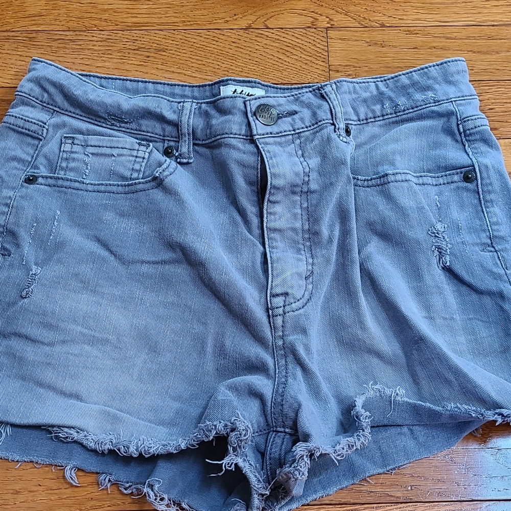 Gray short shorts